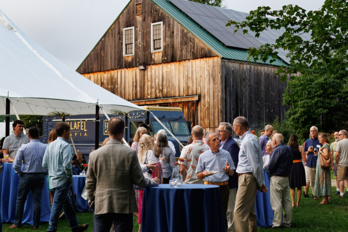 Crowd at the Broadturn Farm Bash